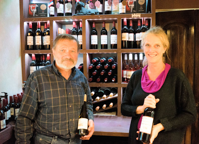 Doug Wood Shelley Thompson ~ Sagewood Estate Winery